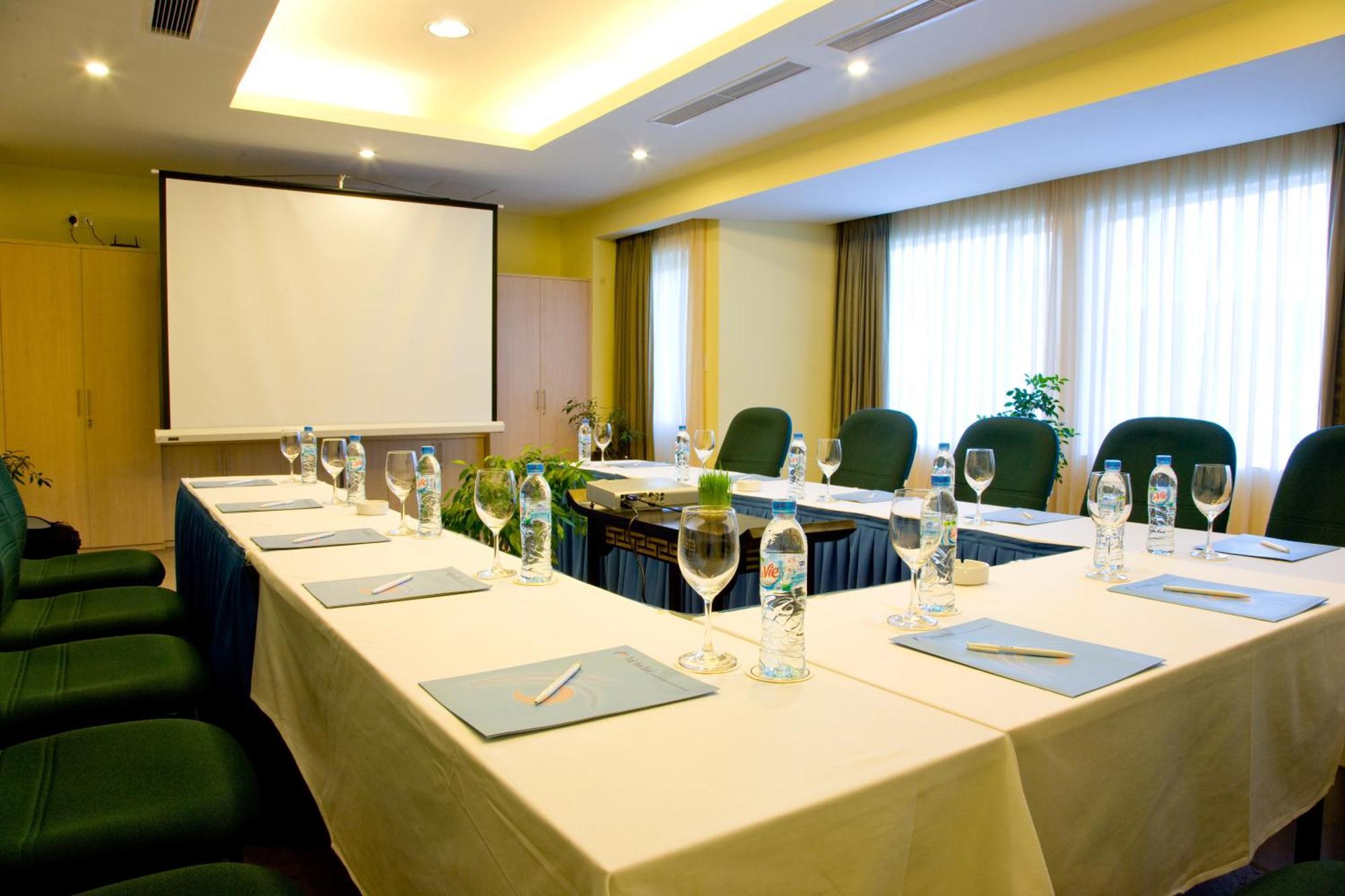 Park View Hotel Hue Bagian luar foto
