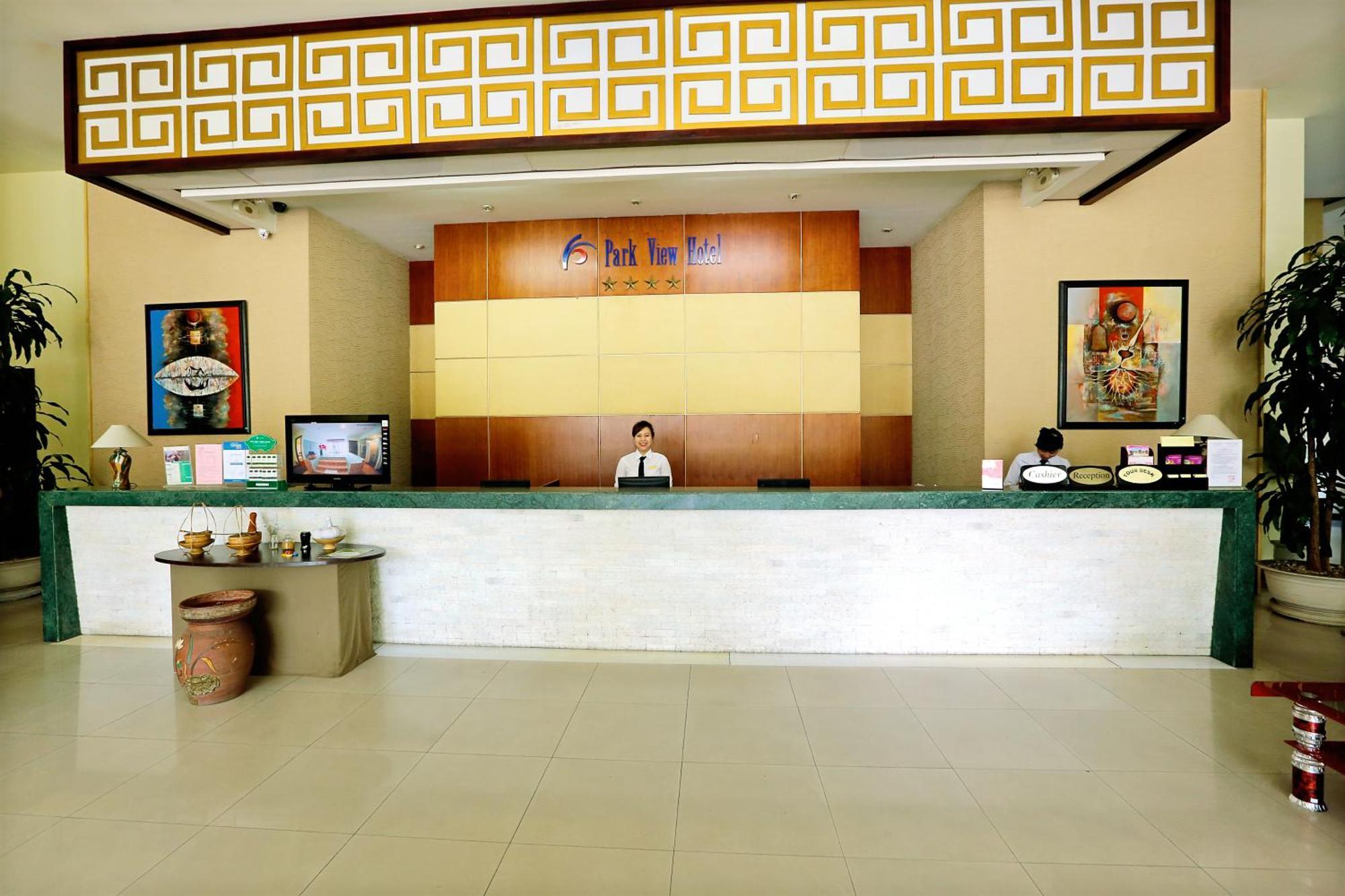 Park View Hotel Hue Bagian luar foto