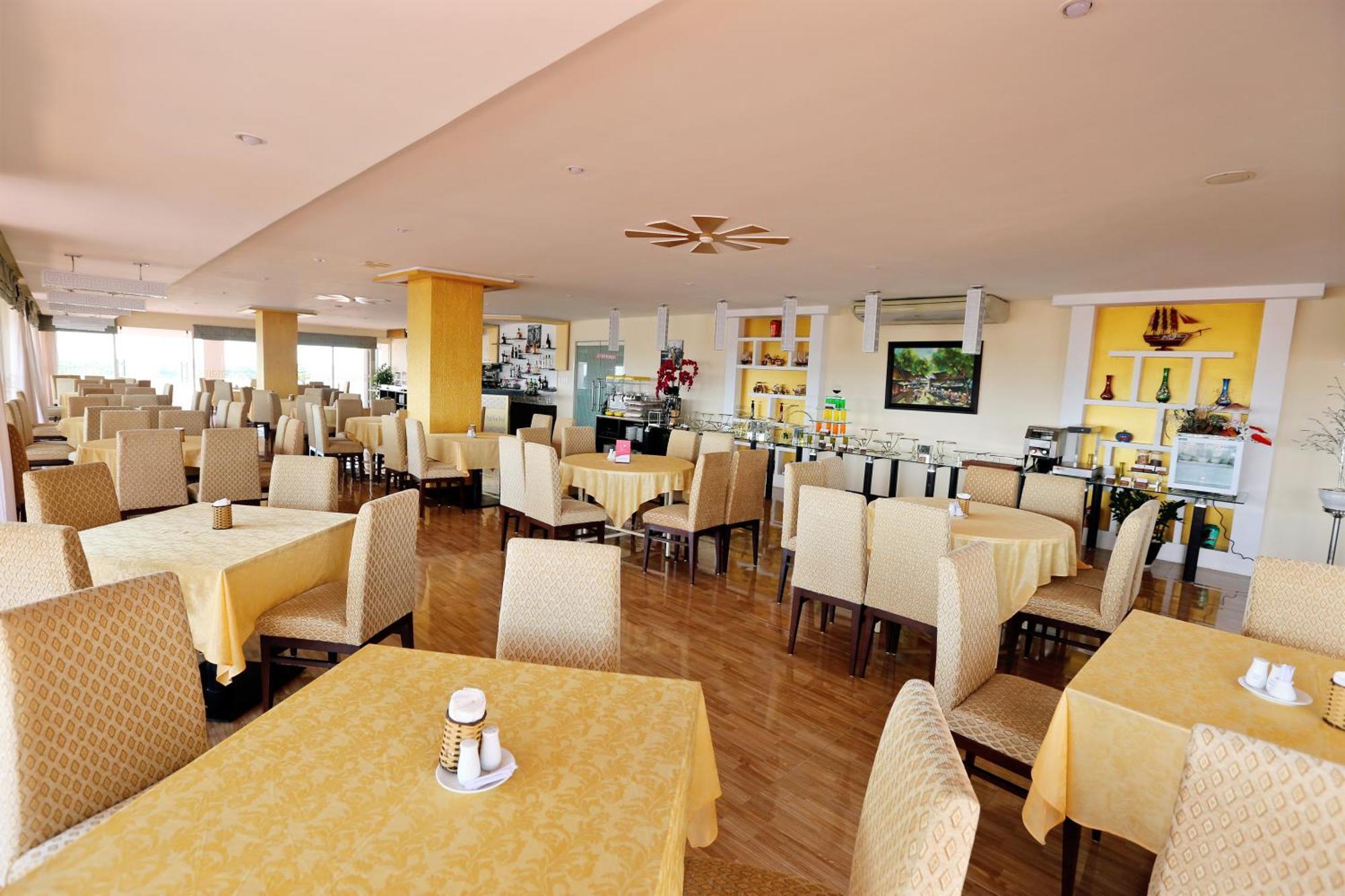 Park View Hotel Hue Bagian luar foto