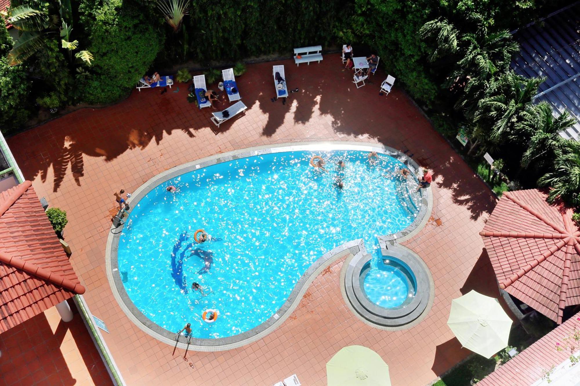 Park View Hotel Hue Bagian luar foto