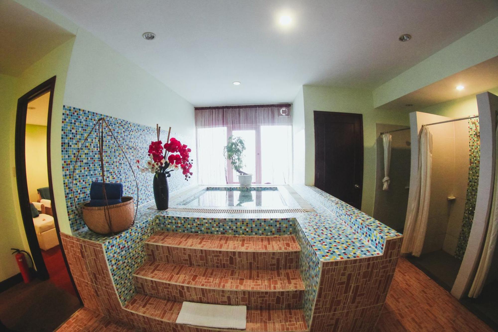 Park View Hotel Hue Bagian luar foto