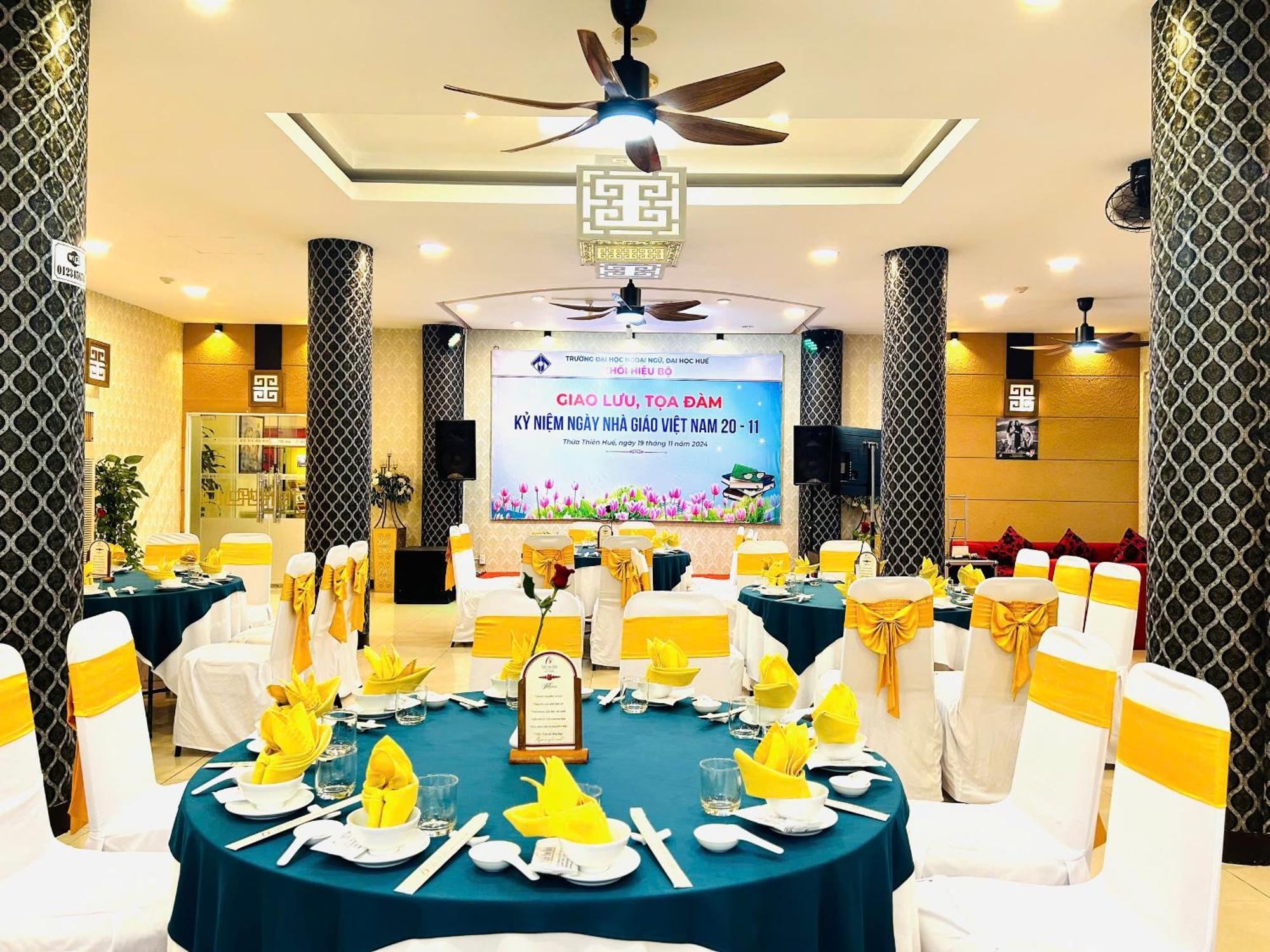 Park View Hotel Hue Bagian luar foto