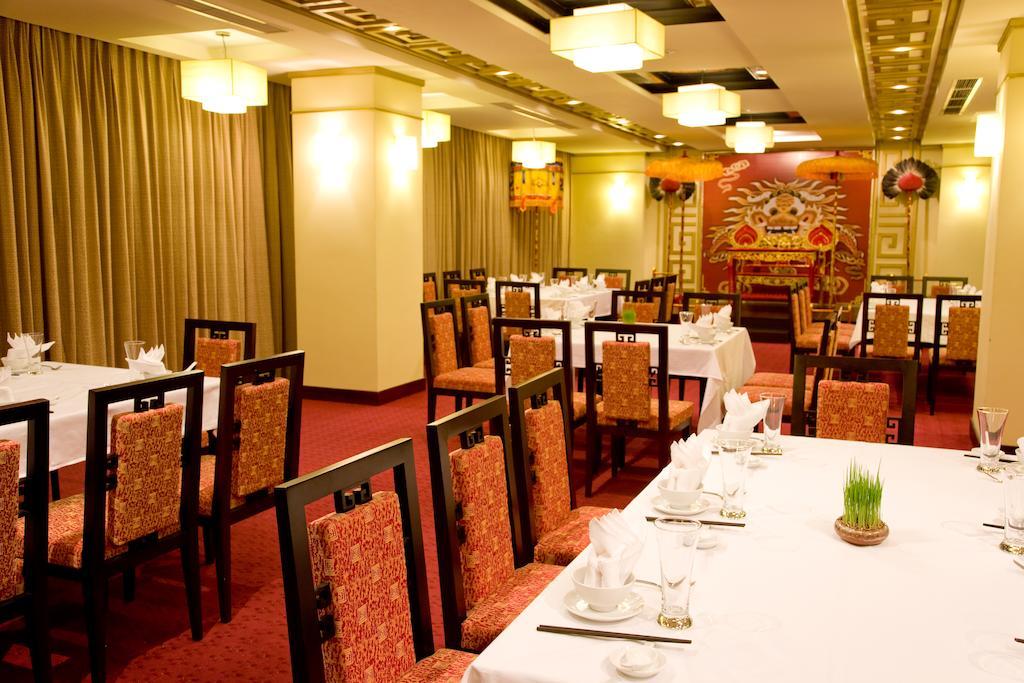 Park View Hotel Hue Bagian luar foto