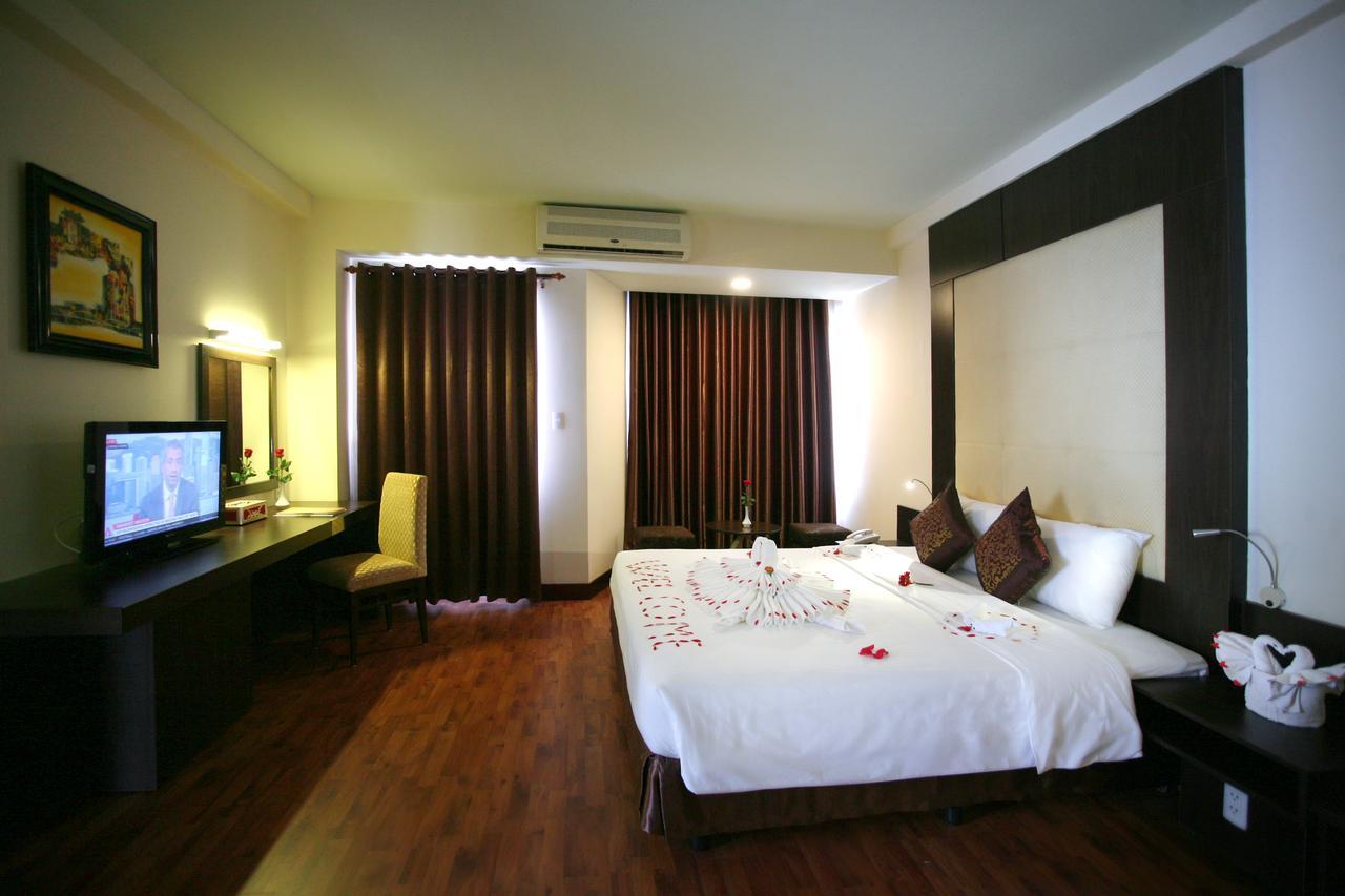 Park View Hotel Hue Bagian luar foto