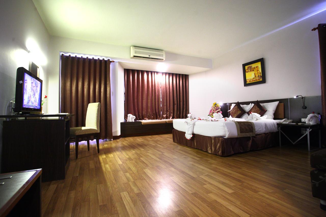 Park View Hotel Hue Bagian luar foto