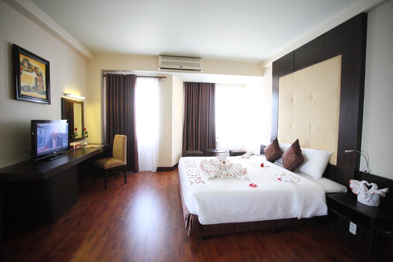 Park View Hotel Hue Bagian luar foto